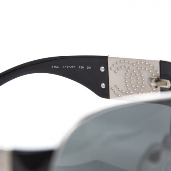 CHANEL Unisex Black Tint Metal Frame CC Logo Wrap Aviator Sunglasses 4154 - Picture 8 of 8